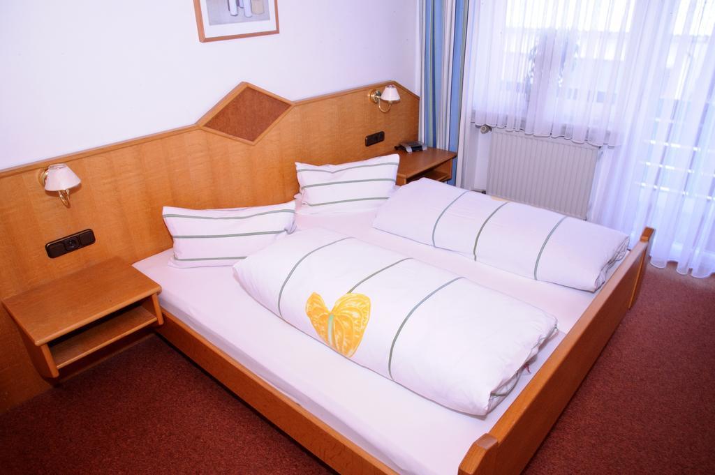 Hirmonshof Hotel Bischofsmais Ruang foto