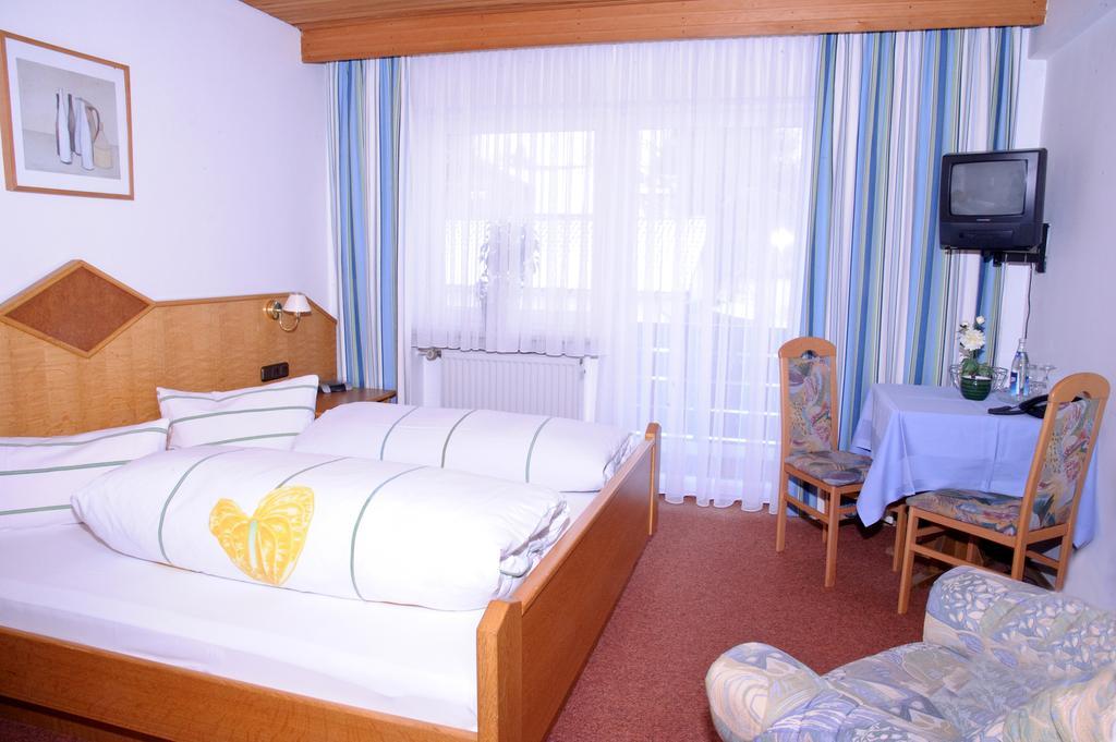 Hirmonshof Hotel Bischofsmais Ruang foto